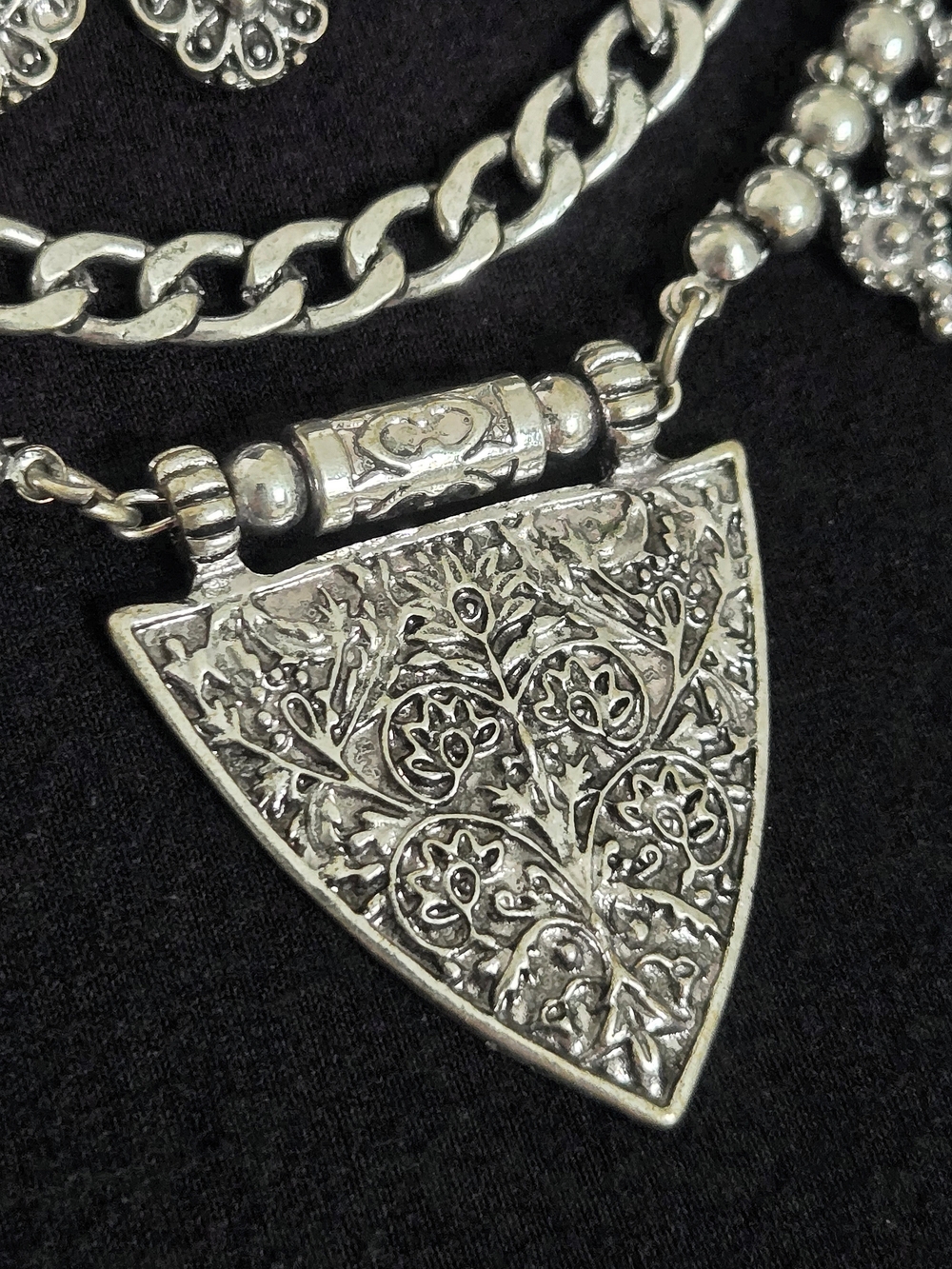 Y2K/2010 Boho Antiqued Silver Tribal Bib Statement Necklace Kuchi Fringe Layered - Picture 2 of 9